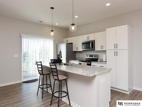 20873 T Ct, Elkhorn, NE, 68022-4386 | Card Image