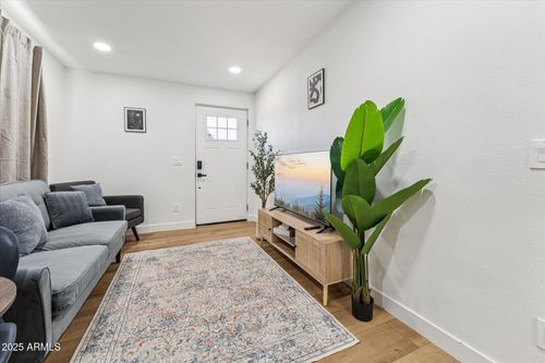 b-1548 N Upland Cir, Mesa, AZ, 85201-2033 | Card Image