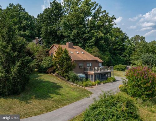 40 Flagler St, Easton, PA, 18042-9789 | Card Image