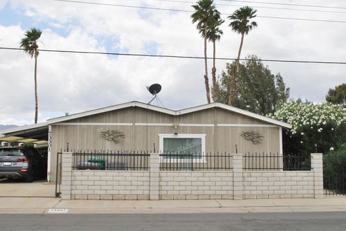 73301 Broadmoor Dr, Thousand Palms, CA, 92276-3909 | Card Image