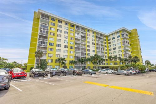 apt-414b-4400 Hillcrest Dr, Hollywood, FL, 33021-7978 | Card Image