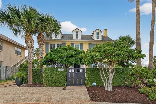 1213 Ocean Dr, Corpus Christi, TX, 78404-2363 | Card Image