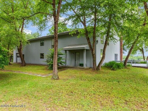 107 Hossey Russell Rd, Buskirk, NY, 12028-3112 | Card Image