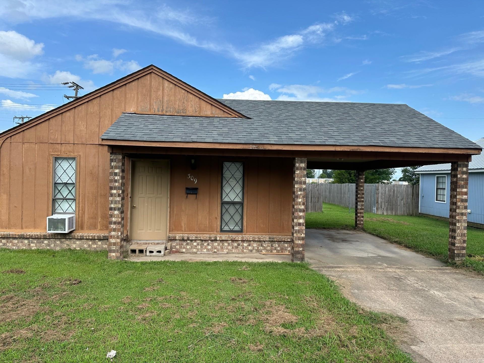 Locust Ave, Trumann, AR 72472
