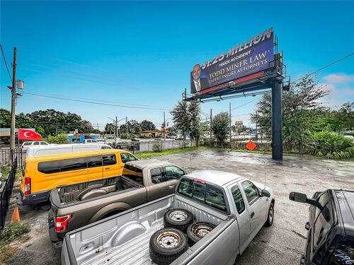 690 N Semoran Blvd, ORLANDO, FL, 32807-3353 | Card Image