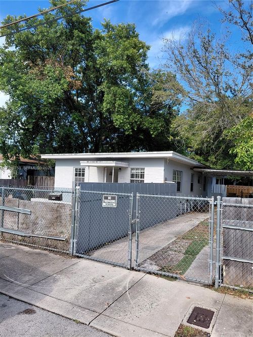 5731 Nw 6th Ave, Miami, FL, 33127-1511 | Card Image