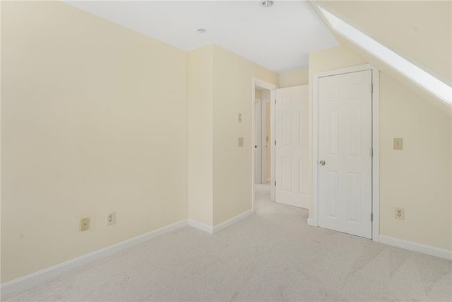 208 W View Rd, House other with 4 bedrooms, 3 bathrooms and 4 parking in Middletown RI | Image 25