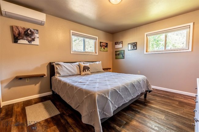 Primary Bedroom | Image 21