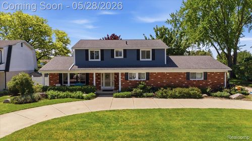52448 Belle Arbor, Shelby Twp, MI, 48316-2907 | Card Image