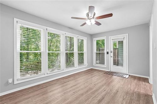 3019 Canyon Point Cir, Roswell, GA, 30076-3381 | Card Image