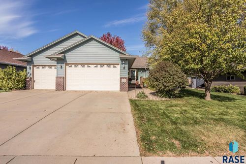 4904 E Tiger Lilly St Street, Sioux Falls, SD, 57110 | Card Image