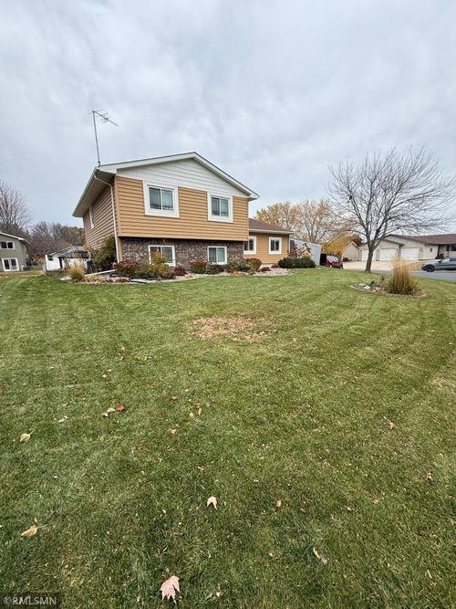 509 Devonshire Dr, Norwood Young America, MN, 55397-9625 | Card Image