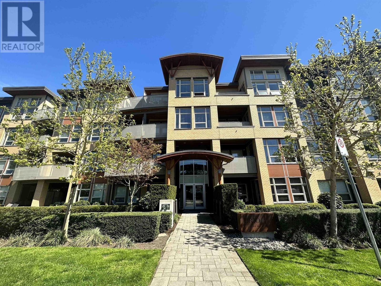 206 - 1166 54 A Avenue, Condo with 2 bedrooms, 0 bathrooms and 1 parking in Delta BC | Image 1
