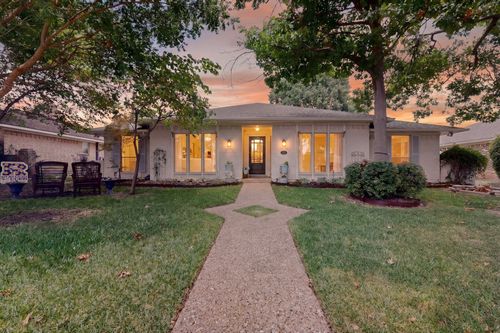 2003 J J Pearce Dr, Richardson, TX, 75081-5447 | Card Image