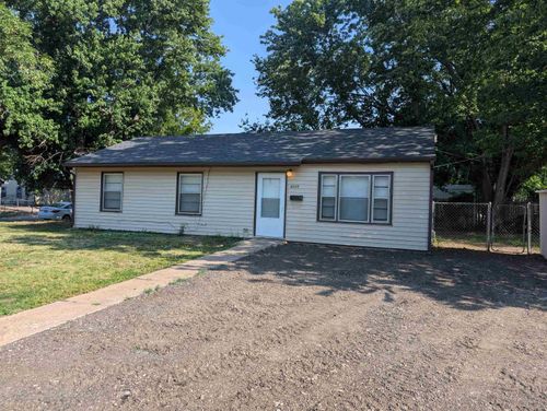 4325 S Dover, Wichita, KS, 67216 | Card Image