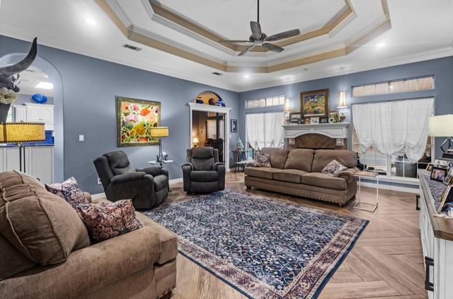 9655 Grapevine Dr, House other with 5 bedrooms, 4 bathrooms and null parking in Orange TX | Image 9