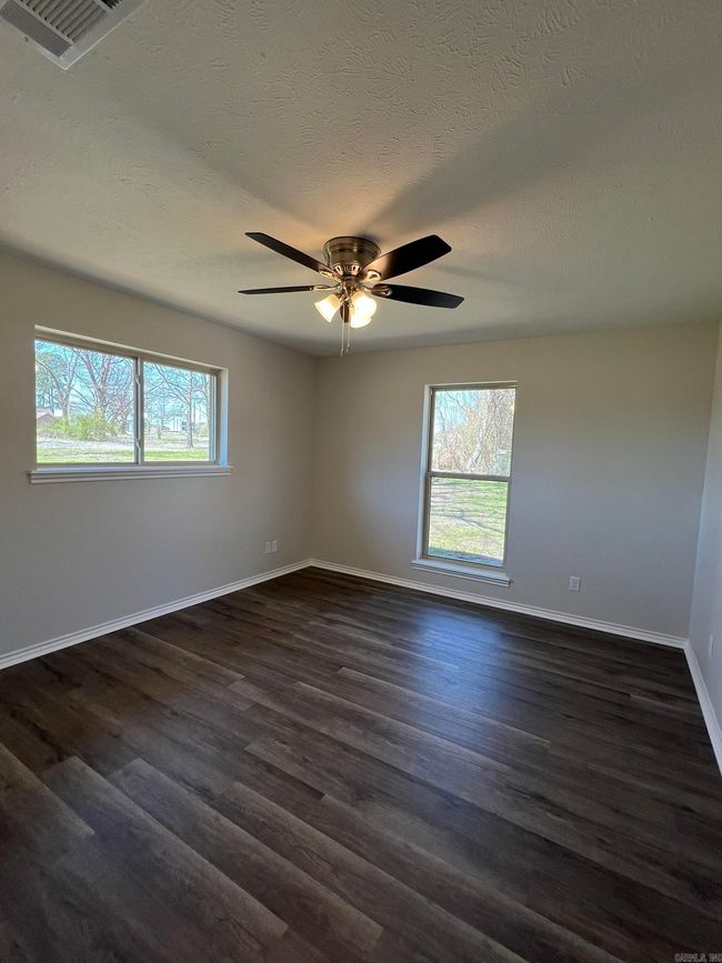 1307 E 48 Th St, House other with 3 bedrooms, 2 bathrooms and null parking in Texarkana AR | Image 17