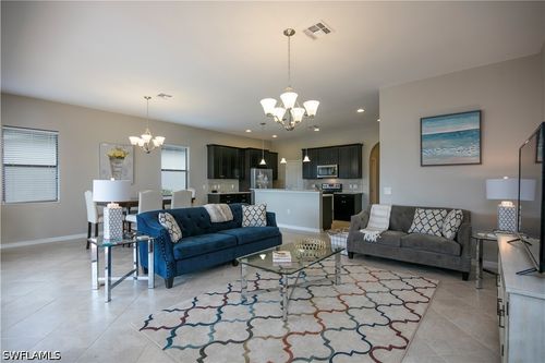 1466 Artesia Dr W, NAPLES, FL, 34113-8643 | Card Image