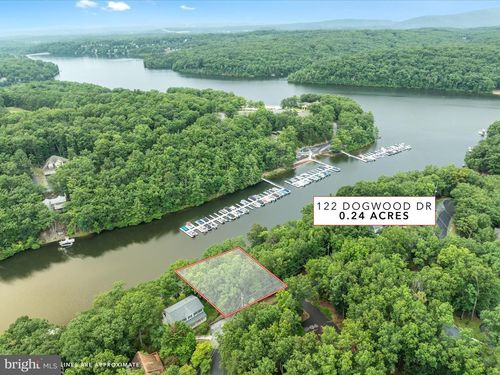 122 Dogwood Dr, CROSS JUNCTION, VA, 22625-2501 | Card Image