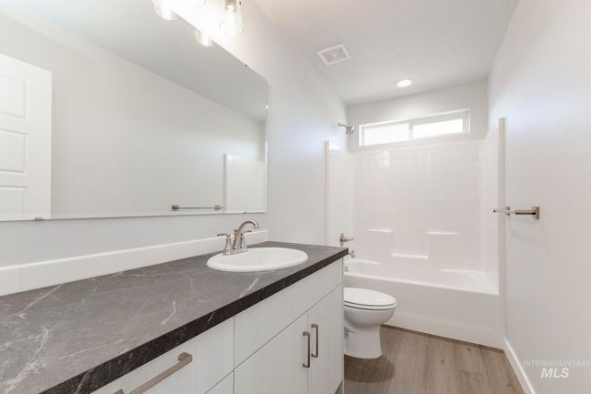 5289 E Grizzly St, House other with 4 bedrooms, 3 bathrooms and 3 parking in Nampa ID | Image 21