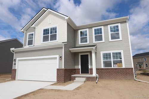 54375 Heron Cir, New Baltimore, MI, 48047-2842 | Card Image