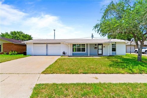 1614 Santa Fe Dr, Kingsville, TX, 78363-3436 | Card Image