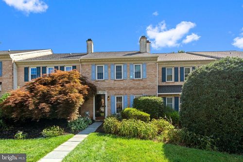 804 Pritchet Ct, CHESTER SPRINGS, PA, 19425-8722 | Card Image