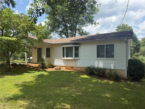 130 Goldust Ave, CLARKESVILLE, GA, 30523-4264 | Card Image