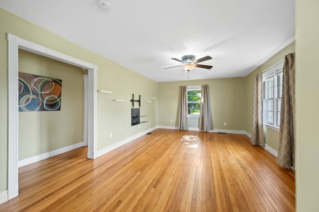 Living Room | Image 5