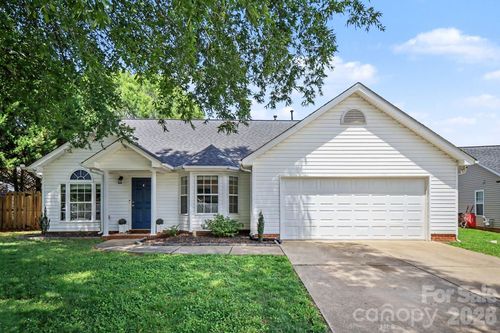 132 Brookhollow Dr, Mount Holly, NC, 28120-3008 | Card Image