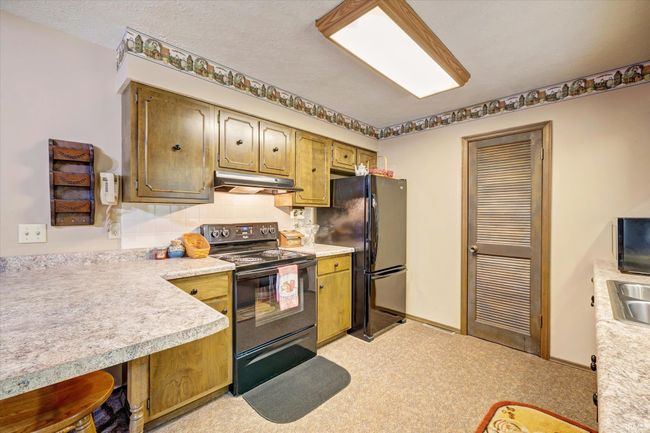600 Forest Dr, House other with 3 bedrooms, 3 bathrooms and null parking in Bloomfield IN | Image 8