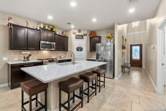 10269 Shadowy Dusk, House other with 5 bedrooms, 3 bathrooms and null parking in Schertz TX | Image 7