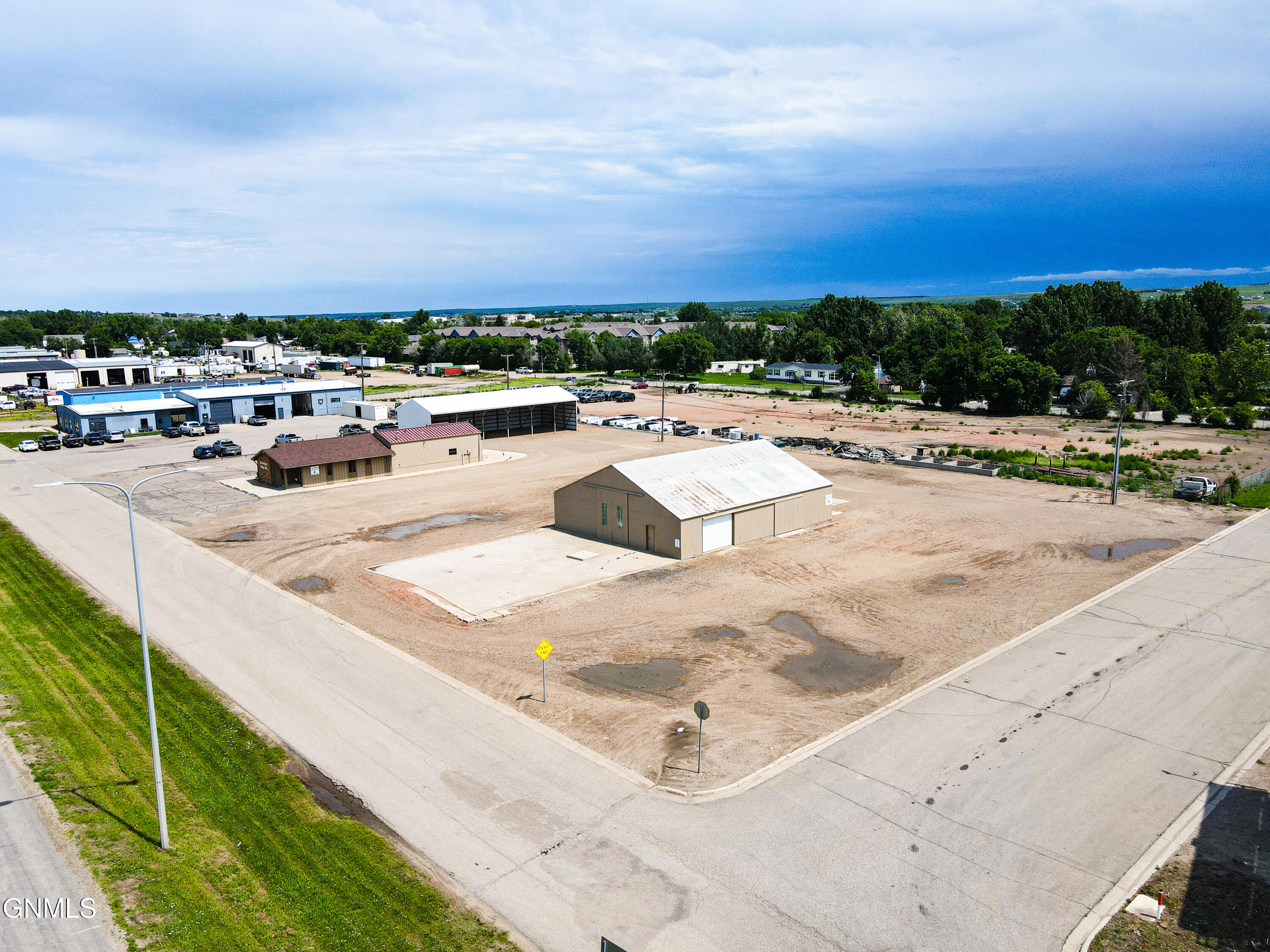 Commercial Lease in Williston 2
