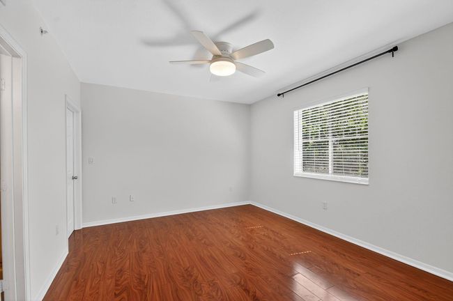 APT-304 - 6511 Emerald Dunes Dr, Condo with 2 bedrooms, 2 bathrooms and null parking in West Palm Beach FL | Image 16