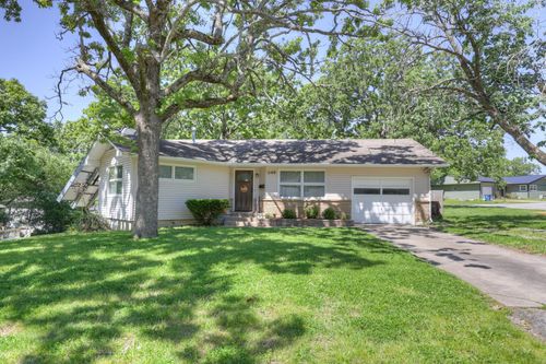 1100 S Ripley St, Neosho, MO, 64850-2673 | Card Image