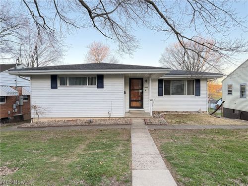 2602 Morningside Ave, Parkersburg, WV, 26101-2931 | Card Image