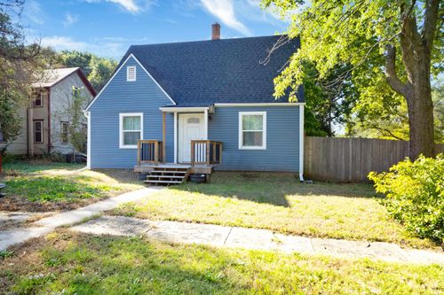 107 N Grant St, Enterprise, KS, 67441-9083 | Card Image