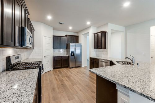 7221 Headingham Way, McKinney, TX, 75071-5261 | Card Image