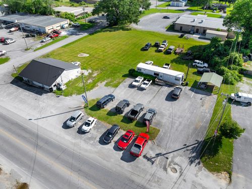 704 S Anderson St, Tullahoma, TN, 37388-3902 | Card Image