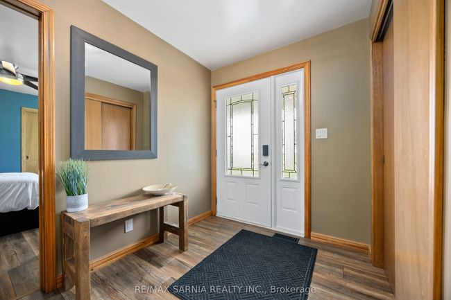 4186 Fairweather Rd, House other with 4 bedrooms, 2 bathrooms and 6 parking in Petrolia ON | Image 5