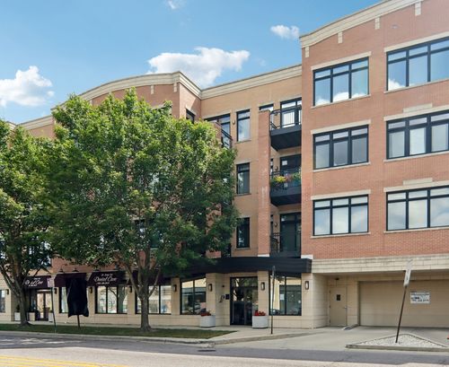 402-106 Ridgeland Ave, Oak Park, IL, 60302-4617 | Card Image