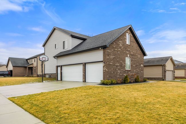 59893 Manning Dr, House other with 4 bedrooms, 3 bathrooms and null parking in New Haven MI | Image 4