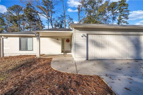 8413 Glenwoods Ter, Riverdale, GA, 30274-4311 | Card Image