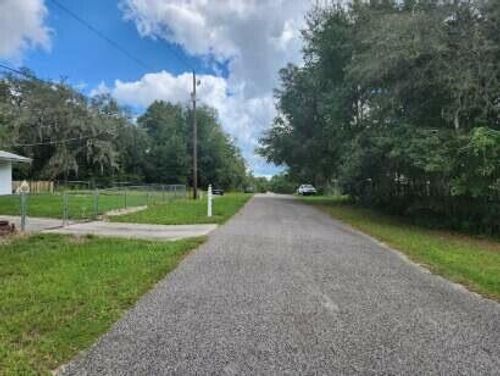 232 1st Way, Interlachen, FL, 32148-2739 | Card Image