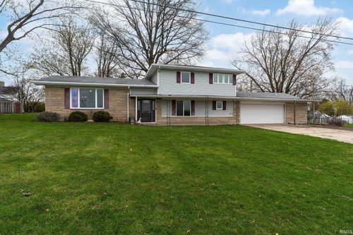 116 N 3rd St, Chalmers, IN, 47929-8118 | Card Image