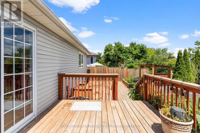 343 Sunrise Cres, House other with 4 bedrooms, 3 bathrooms and 4 parking in Kingston ON | Image 50
