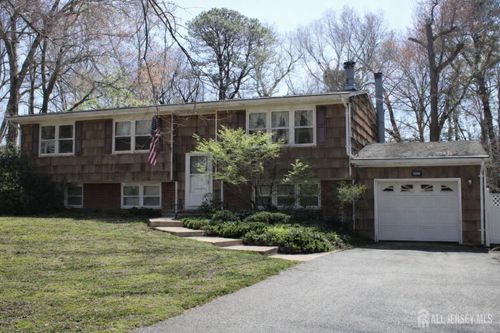 398 Pleasant Valley Road, Old Bridge, NJ, 08857 | Card Image