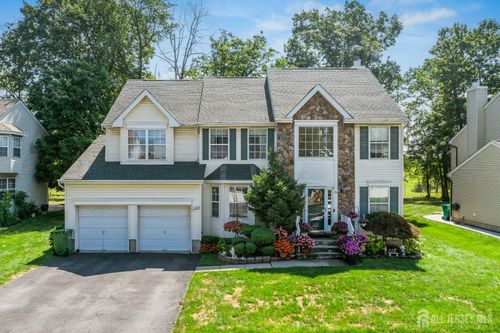 27 Ginger Dr, Edison, NJ, 08837-3081 | Card Image