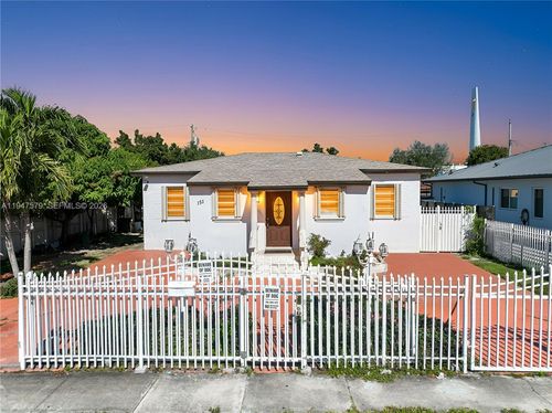 151 W 44th St, Hialeah, FL, 33012-4012 | Card Image