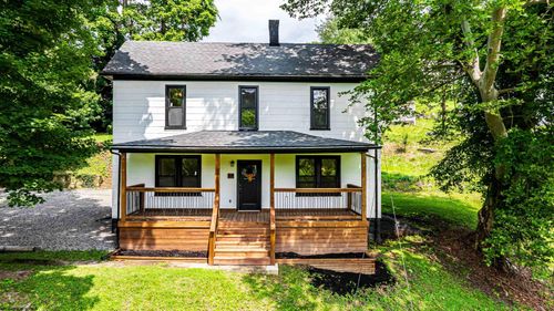 44 State Hwy, Barrackville, WV, 26559-1106 | Card Image